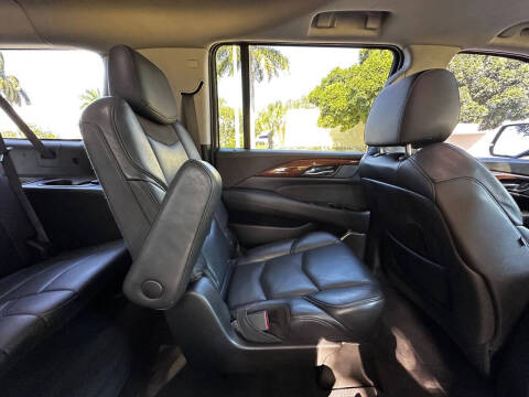 2020 Cadillac Escalade ESV Luxury