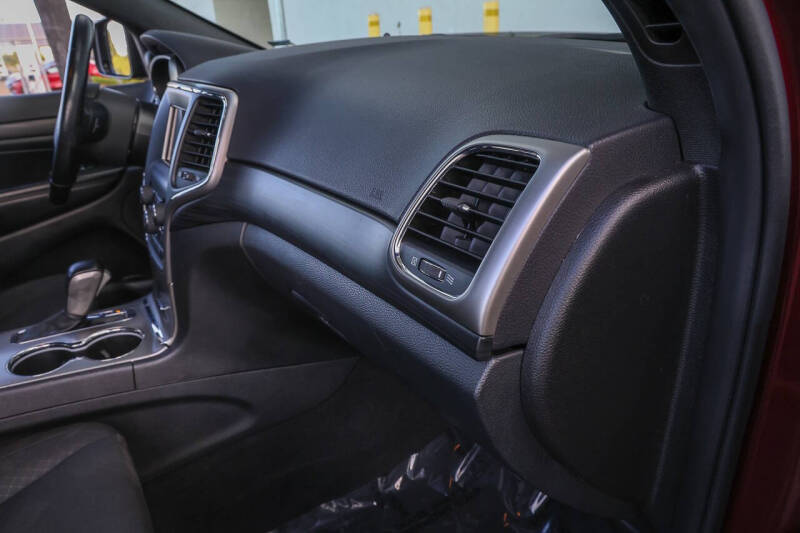 2021 Jeep Grand Cherokee Laredo E