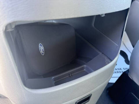 2002 Ford E-Series E-250