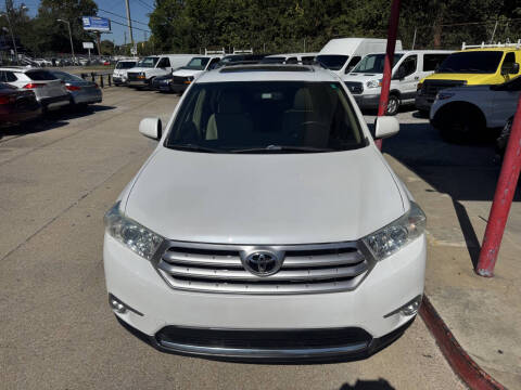 2011 Toyota Highlander SE