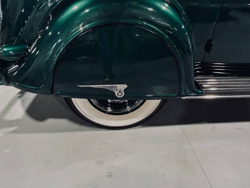 1937 Chrysler Airflow
