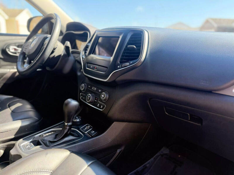 2019 Jeep Cherokee Latitude Plus