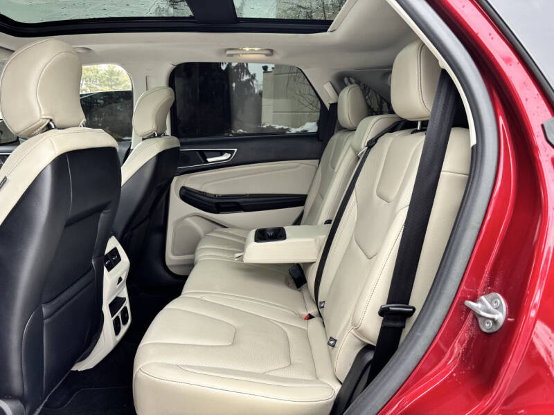 2016 Ford Edge Titanium