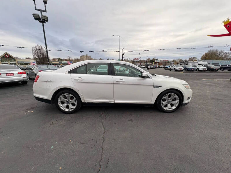 2011 Ford Taurus SEL