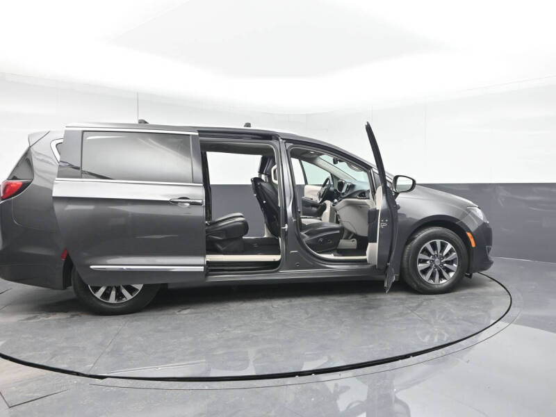 2020 Chrysler Pacifica Touring L Plus