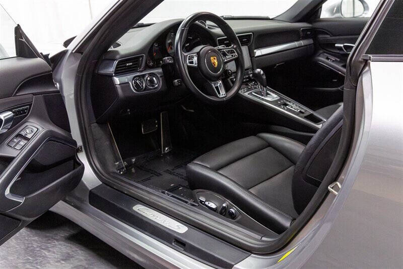 2018 Porsche 911 Carrera S