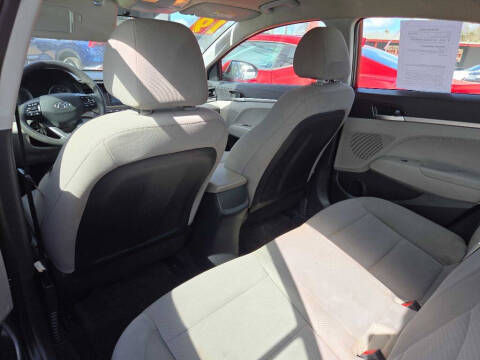 2019 Hyundai Elantra