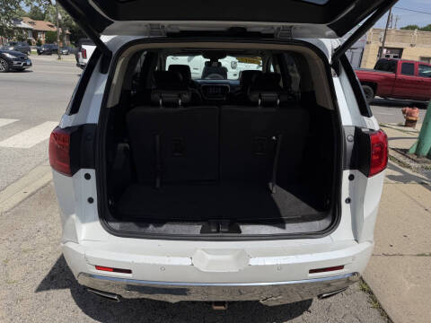 2017 GMC Acadia Denali