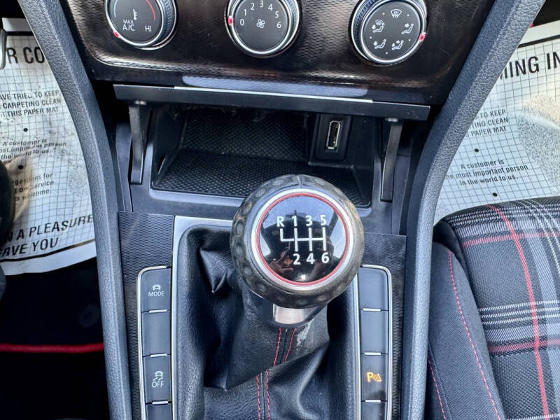 2015 Volkswagen Golf GTI S