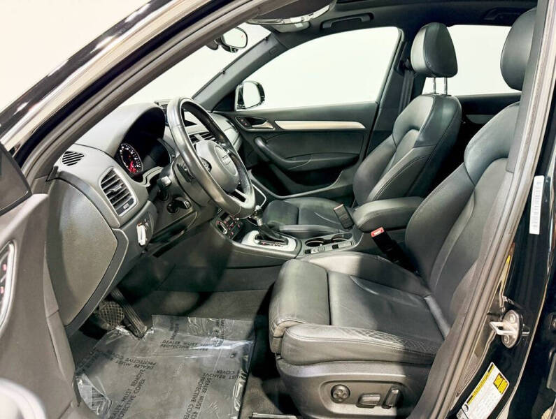 2015 Audi Q3 2.0T quattro Prestige