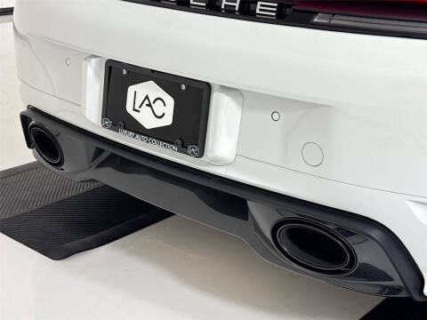 2025 Porsche 911 Carrera