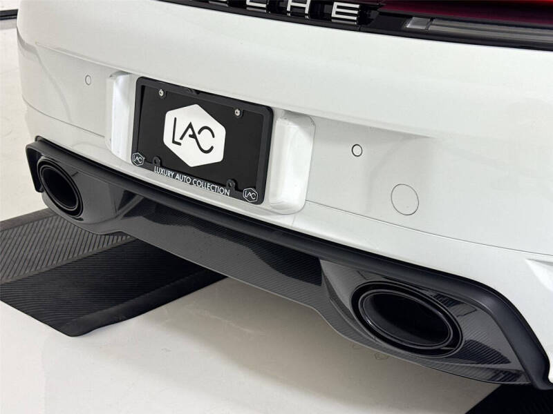 2025 Porsche 911 Carrera