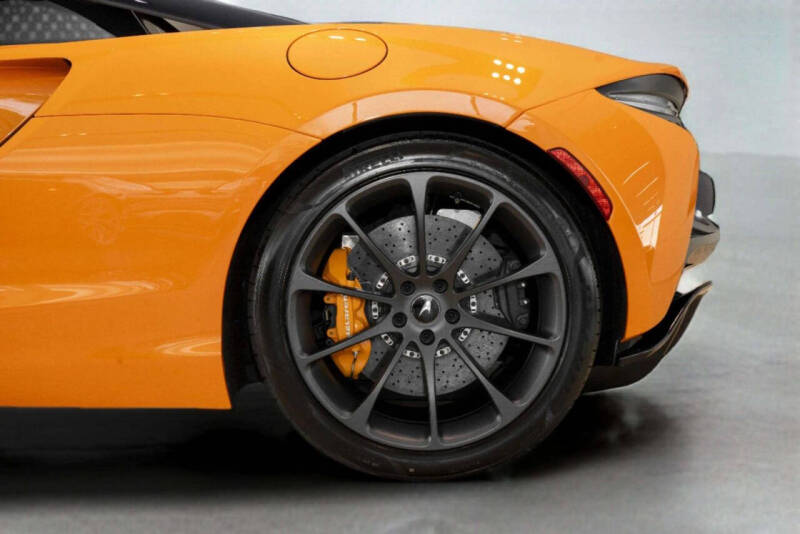 2026 McLaren Artura