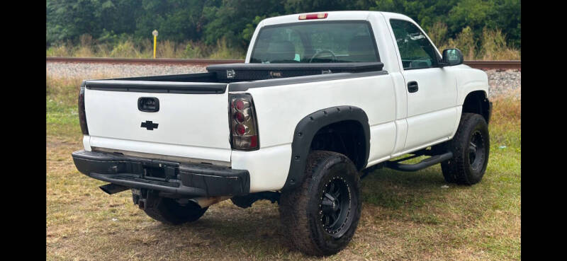 2002 Chevrolet Silverado 1500 base photo 4