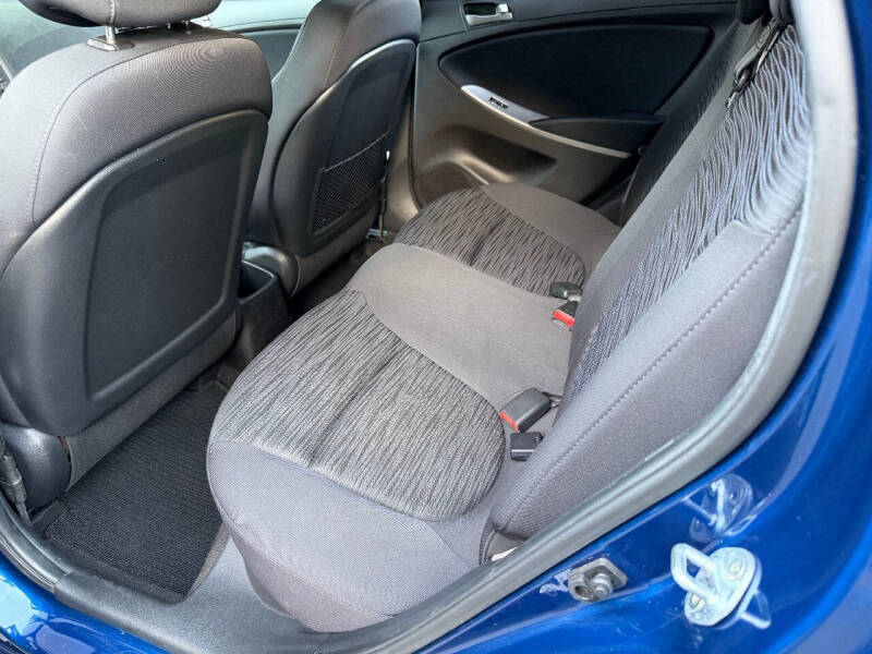 2017 Hyundai Accent SE