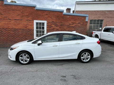 2018 Chevrolet Cruze for sale at SETTLE'S CARS & TRUCKS in Flint Hill VA