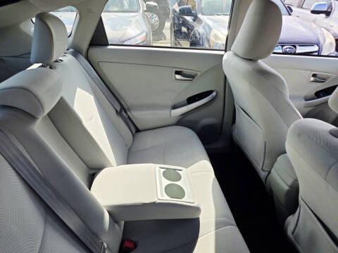 2013 Toyota Prius Two