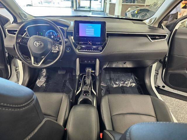 2023 Toyota Corolla Cross XLE