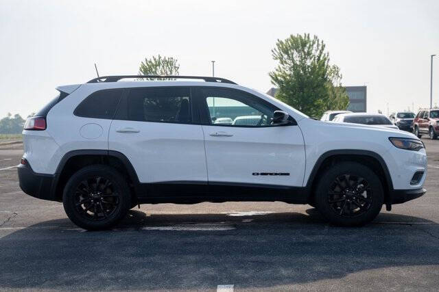 2023 Jeep Cherokee Altitude Lux