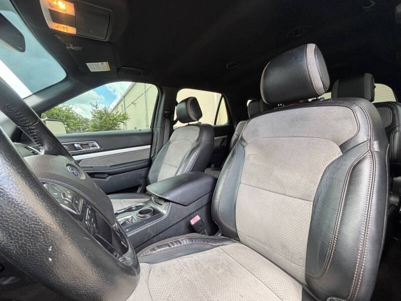 2017 Ford Explorer XLT