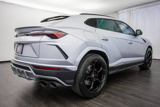 2022 Lamborghini Urus
