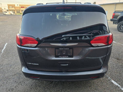 2020 Chrysler Voyager LXi