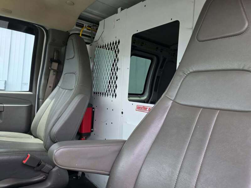 2017 Chevrolet Express 2500