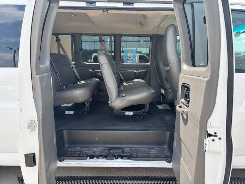 2017 Chevrolet Express LS 3500