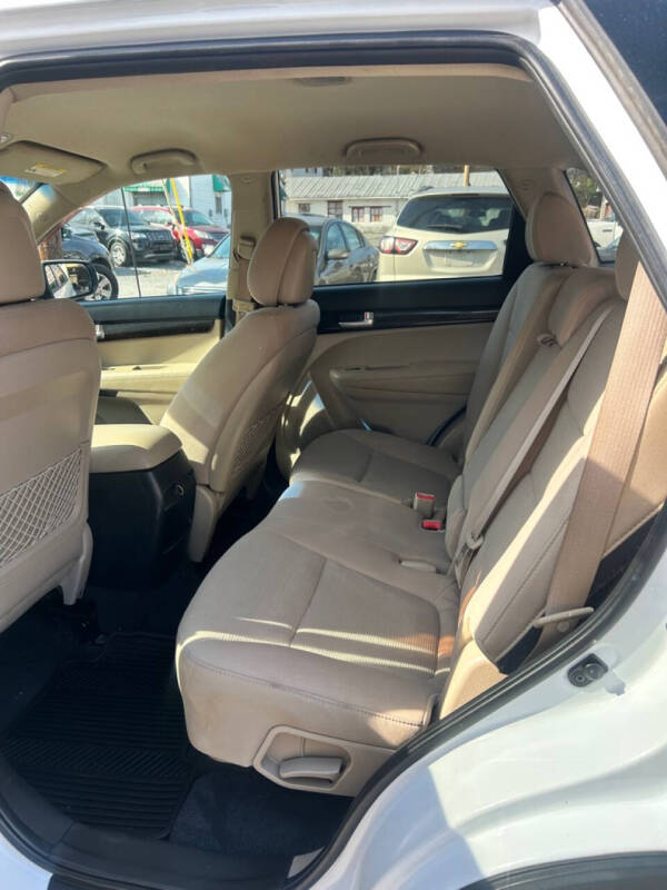2014 Kia Sorento LX