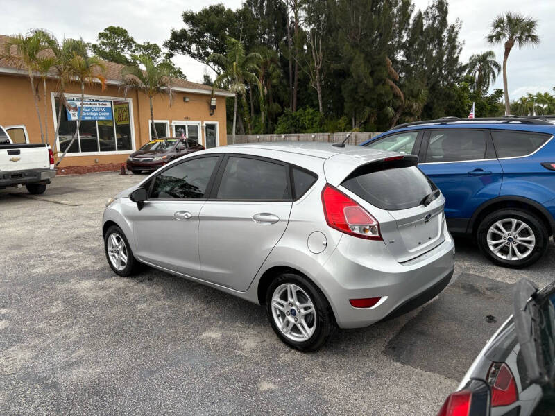 2018 Ford Fiesta SE photo 6