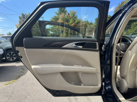 2017 Lincoln MKZ Select