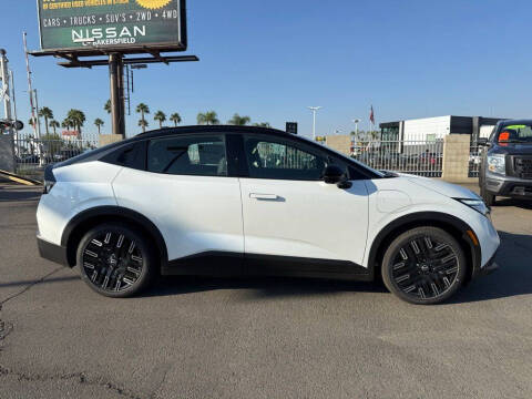 2026 Nissan LEAF Platinum+