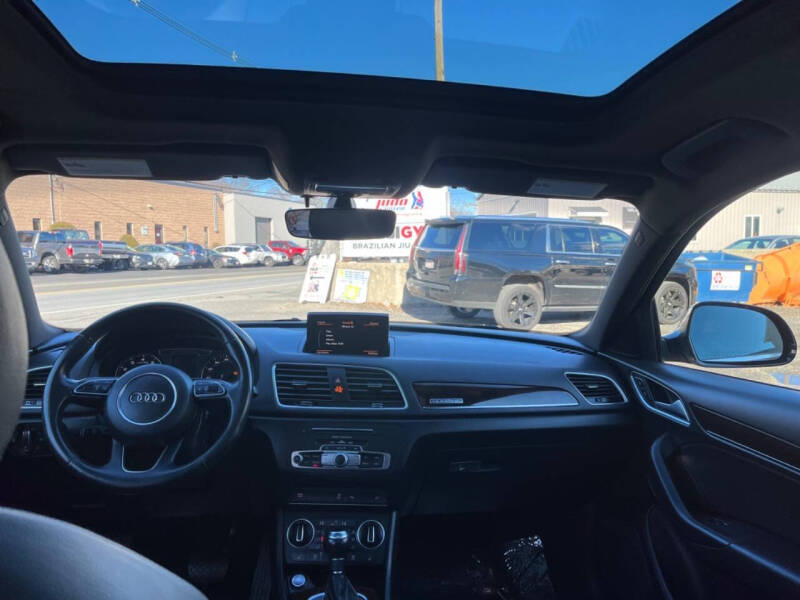 2018 Audi Q3 2.0T quattro Sport Premium Plus