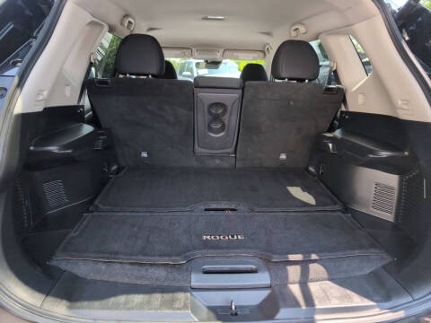 2020 Nissan Rogue SV