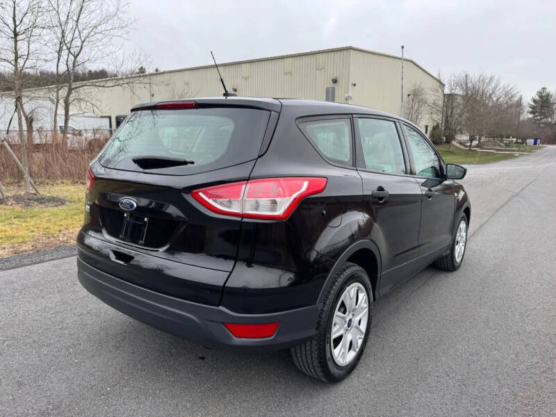 2016 Ford Escape S