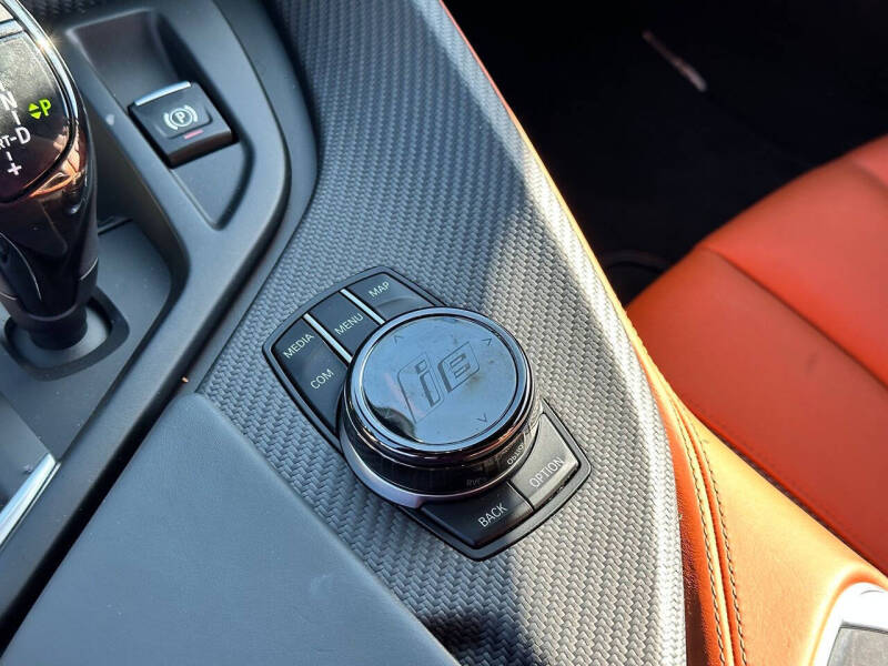 2019 BMW i8