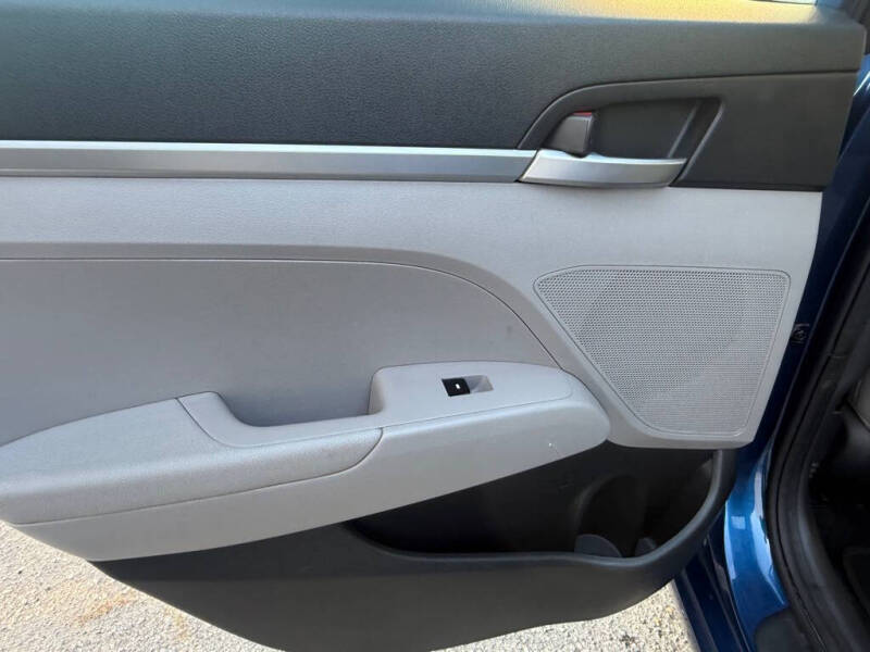 2019 Hyundai Elantra