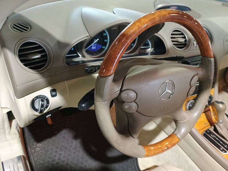 2008 Mercedes-Benz SL-Class 38