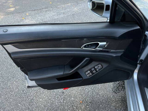 2015 Porsche Panamera 4S