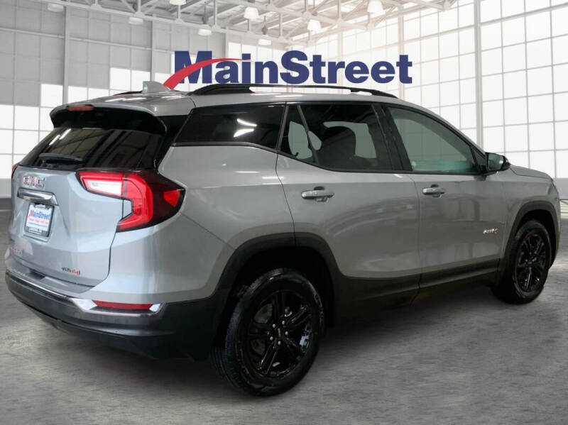 2023 GMC Terrain AT4