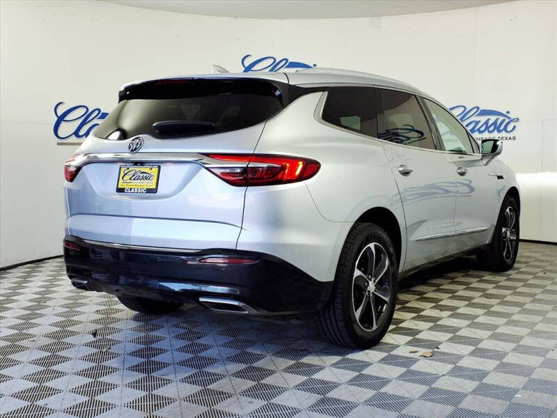 2020 Buick Enclave Essence