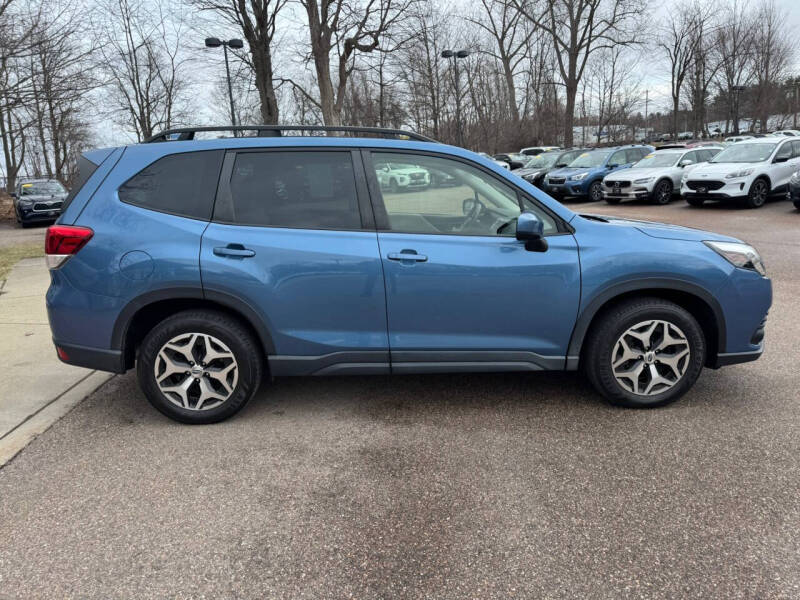 2023 Subaru Forester Premium