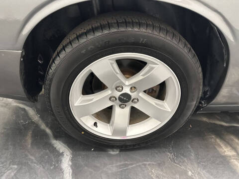 2012 Dodge Challenger SXT