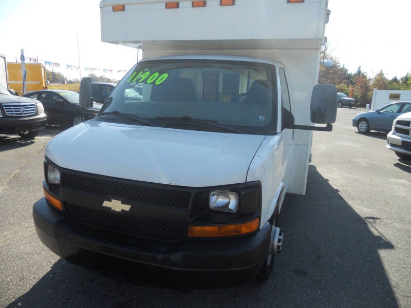 2007 Chevrolet Express G3500 null photo 6