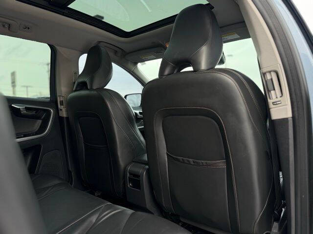 2017 Volvo XC60 T6 Dynamic