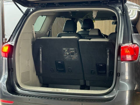 2017 Kia Sedona LX
