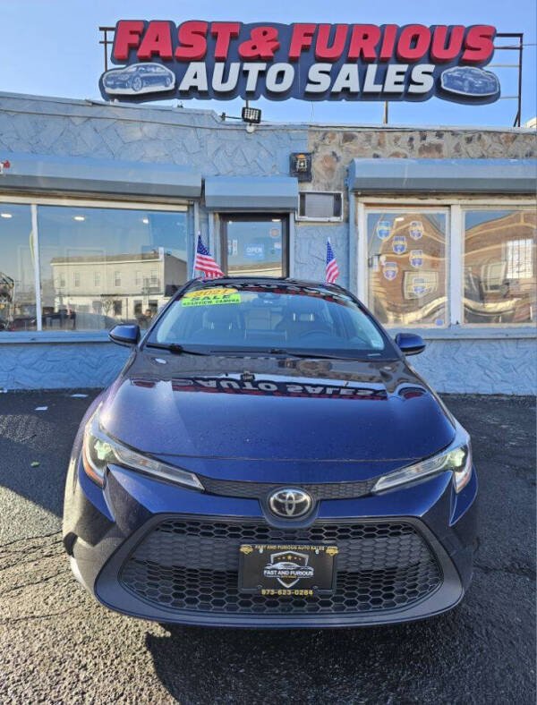 2021 Toyota Corolla LE's photo