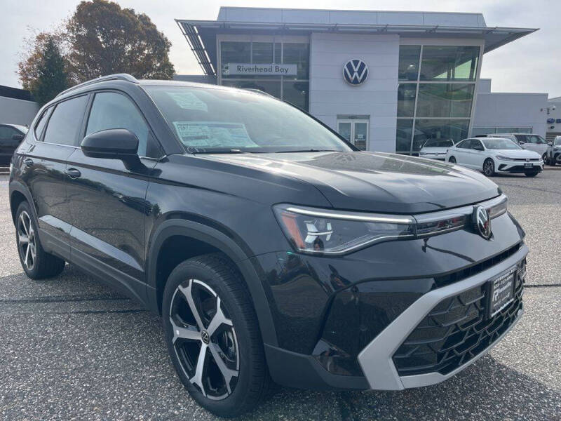 2025 Volkswagen Taos SEL 4Motion