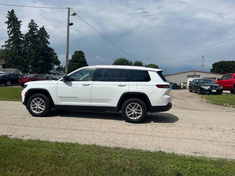2022 Jeep Grand Cherokee L Laredo
