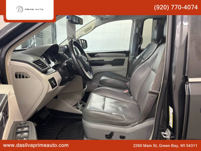 2012 Volkswagen Routan